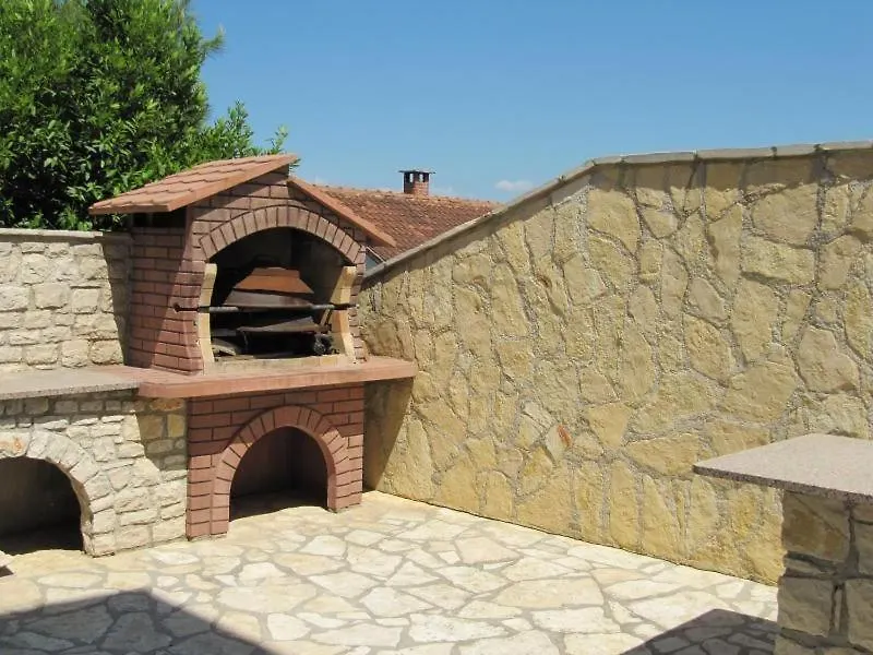Villa Del Golfo, Apartement Mit Garten Und Pool Savudrija Apartment