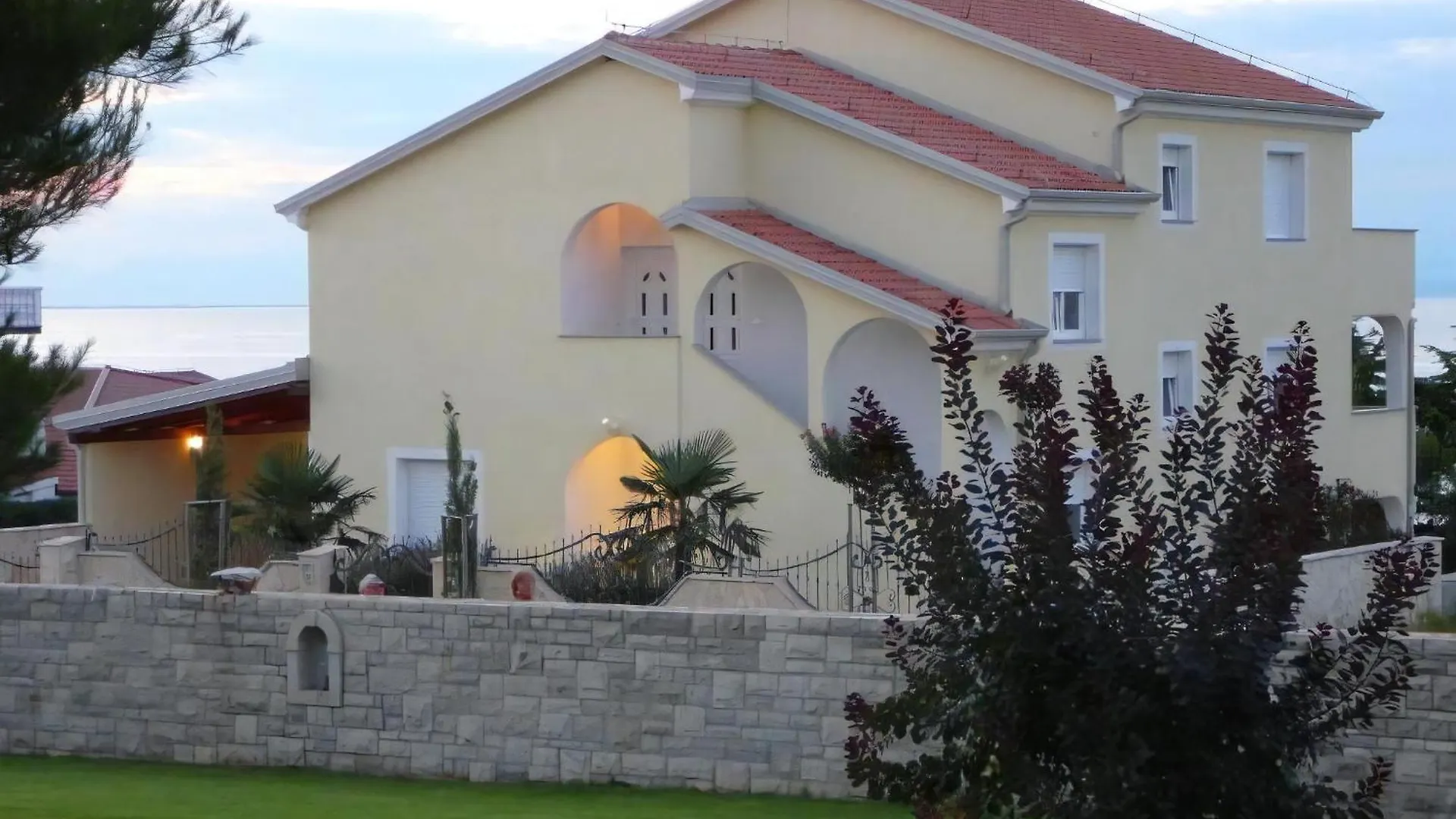 Villa Del Golfo, Apartement Mit Garten Und Pool Savudrija